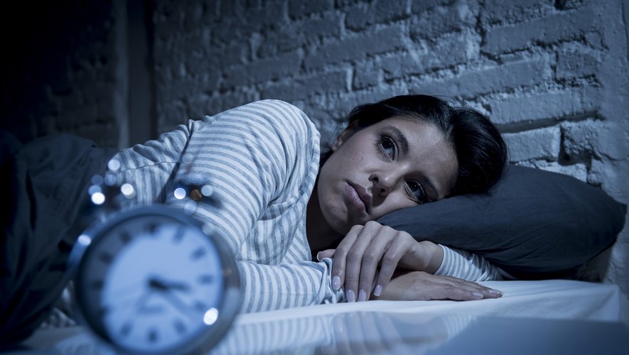 Une étude sur la fibrose pulmonaire a montré que les participants qui rapportaient régulièrement dormir quatre heures ou moins par nuit étaient deux fois plus susceptibles de développer la maladie, alors que ceux qui dormaient 11 heures ou plus par