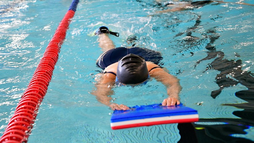 La natation, l’aquagym et l’aquabike sont des activités douces pour se remettre en forme.