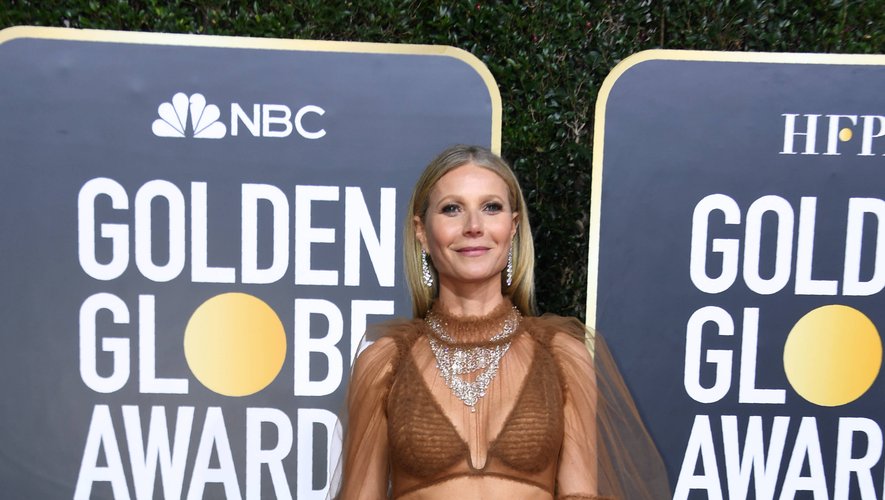 Pour Gwyneth Paltrow, les Golden Globes riment avec bohème chic comme le montre cette robe tout en transparence signée Fendi. Beverly Hills, le 5 janvier 2020.