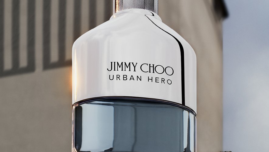 Jimmy Choo présente son nouveau parfum masculin "Urban Hero".