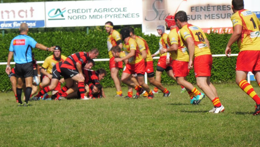 Foot et rugby à domicile contre Saint-Juéry et Rabastens