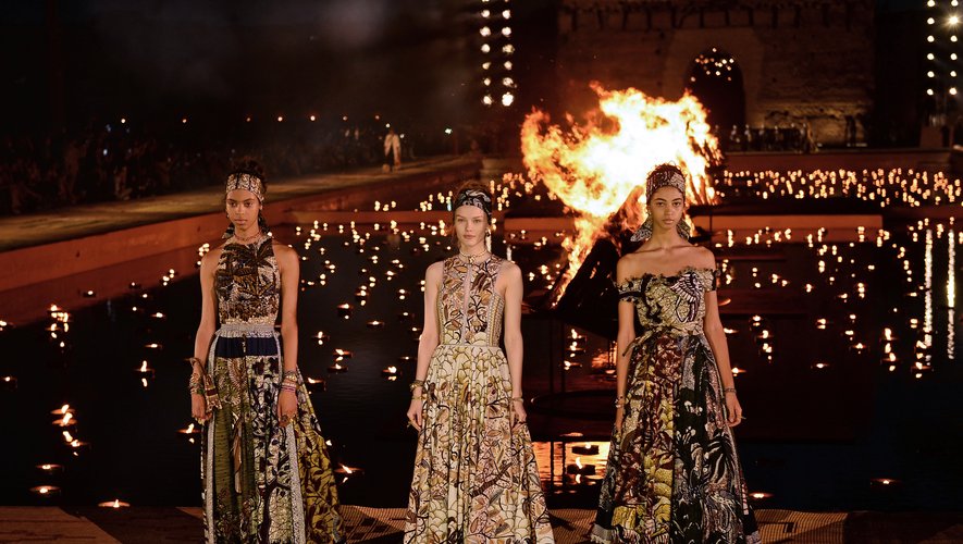Après Marrakech l'an dernier, la maison Dior se rendra en Italie pour présenter son prochain défilé Croisière.