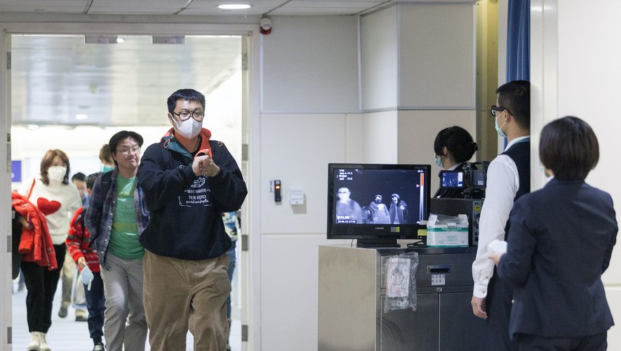 La Chine a intensifié ses efforts pour contenir la propagation d'un nouveau virus tueur avec le confinement de plus de 40 millions de personnes.