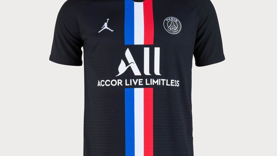 Le PSG a multiplié ses ventes de maillots par quatre depuis 2011, franchissant en 2018-2019 le cap du million de tuniques écoulées, une première pour un club français.