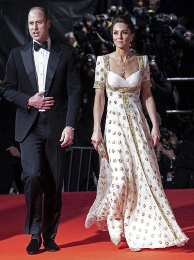 La duchesse de Cambridge a joué la carte de la mode durable en portant une robe crème et or Alexander McQueen qu'elle a déjà arborée lors d'un précédent événement.