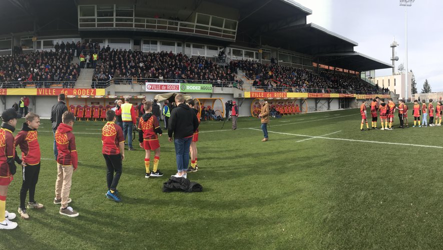 Le stade Paul-Lignon sacrément garni pour le derby de PH Rodez - Espalion.
