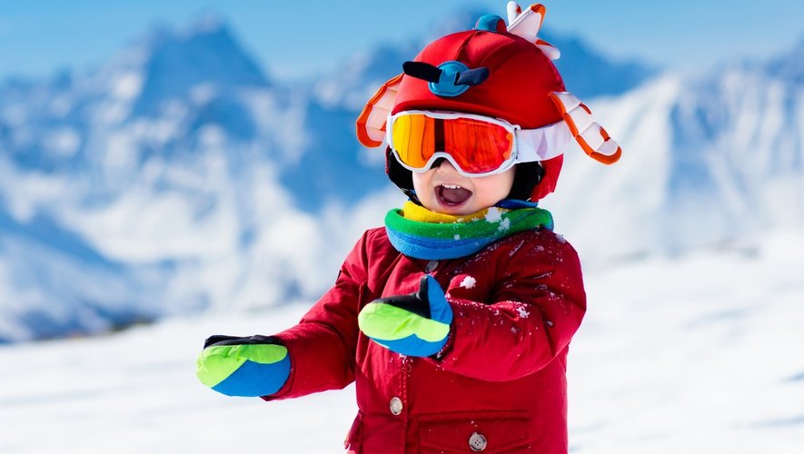 Sports d’hiver : pour des vacances sereines avec bébé