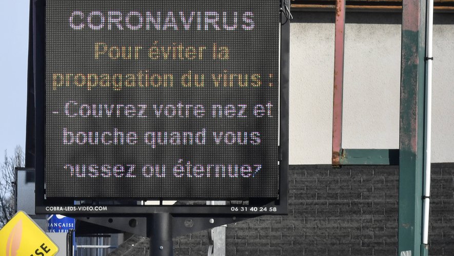 La France est l'un des principaux foyers du virus en Europe, avec l'Italie et l'Allemagne.