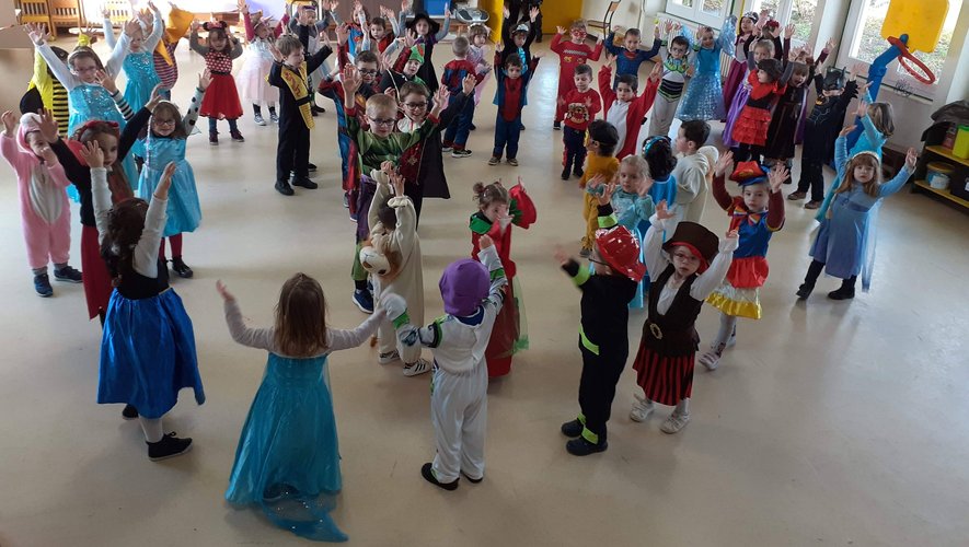 Les Eleves De Maternelle De L Ecole Saint Jean Ont Fete Carnaval Centrepresseaveyron Fr Les Eleves De Maternelle De L Ecole Saint Jean Ont Fete Carnaval Centrepresseaveyron Fr