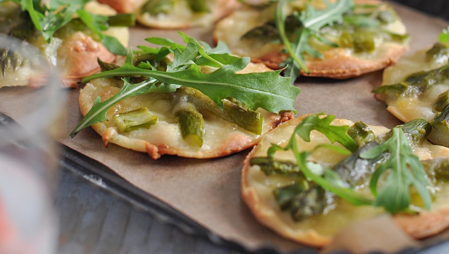 Pizzete aux asperges vertes