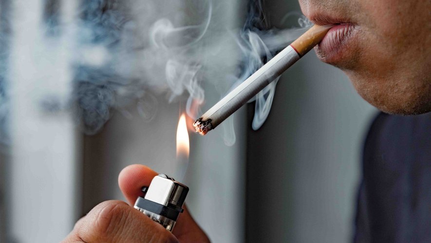 Covid-19 : arrêter de fumer est vital