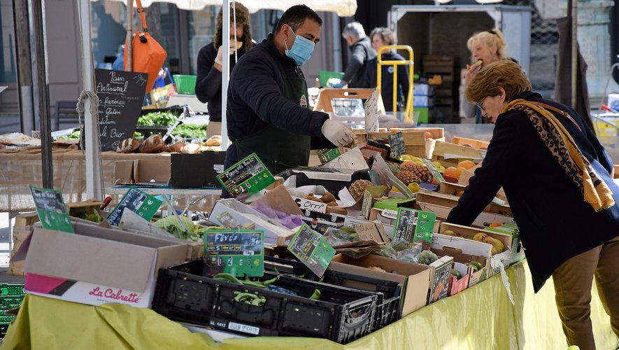 Les commerçants continuent  à s’organiser pour continuer d’exercer malgré les mesures.