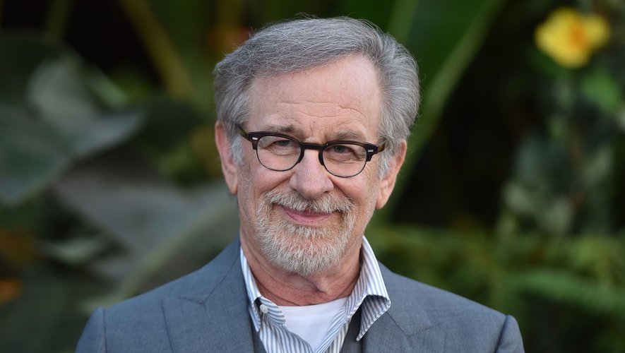 Steven Spielberg est la première célébrité à dévoiler le film du jour dans le cadre de cette initiative en collaboration avec l'Institut américain du film.