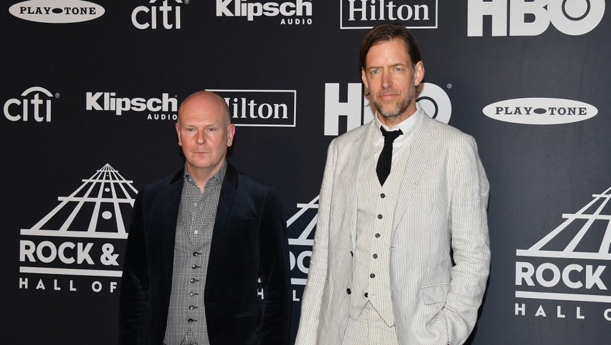 Philip Selway (G) et Ed O'Brien de Radiohead à l'Annual Rock & Roll Hall of Fame Induction Ceremony le 29 mars 2019 à New York City