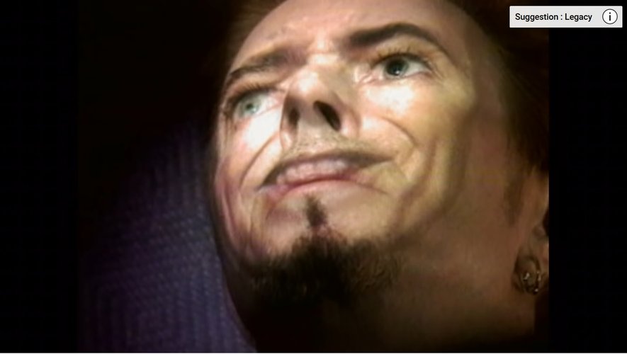 David Bowie dans le clip de "Repetition '97"