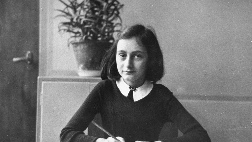 Le journal d'Anne Frank est l'un des ouvrages les plus lus au monde: il s'est vendu à quelque 30 millions d'exemplaires et a été traduit dans plus de 70 langues.