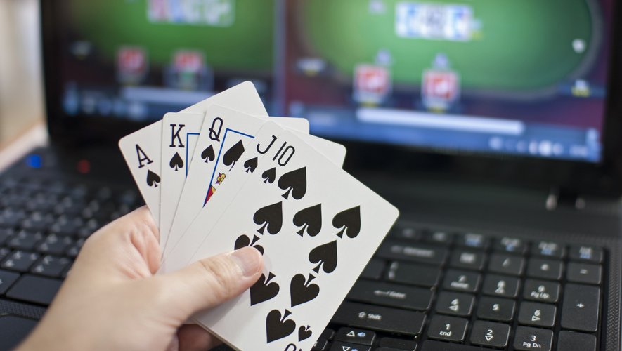 En pleine crise du Covid-19, le poker en ligne connaît un afflux de joueurs avec une explosion des sommes en jeu