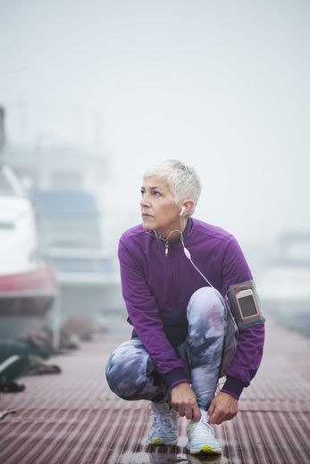 Les femmes qui se mettent à faire de l'exercice quotidiennement après 45 ans pourraient augmenter leur espérance de vie.
