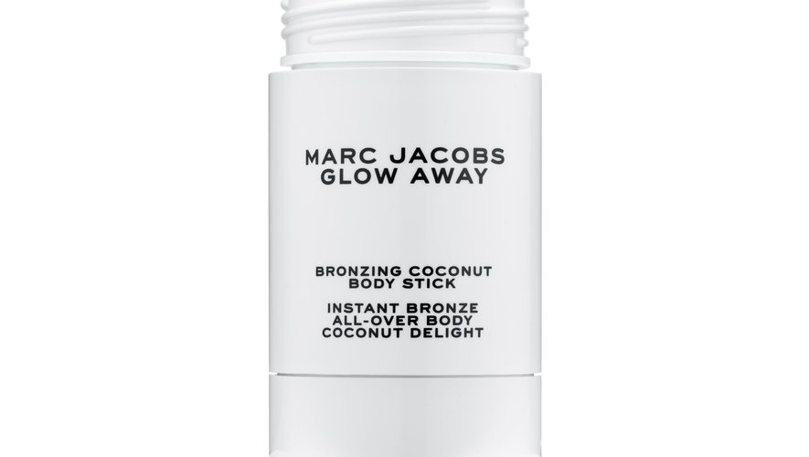 Le Glow Away par Marc Jacobs Beauty.