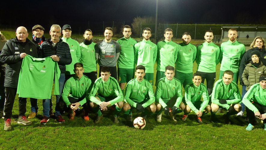 L’équipe fanion de Luc-Primaube Football Club qui se maintient en Régionale 2.