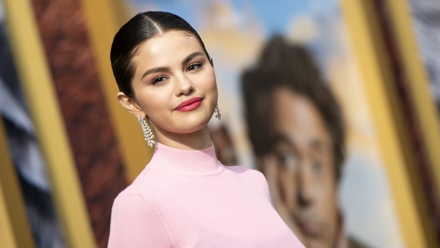 Outre sa carrière de musicienne, Selena Gomez multiplie les rôles au cinéma et produit également des séries telles que "13 Reasons Why" sur Netflix.