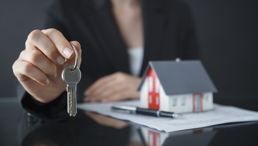 L'agent immobilier qui a reçu un mandat de location doit rechercher un locataire solvable sans que cela ait besoin d'être précisé dans le contrat signé avec le propriétaire.