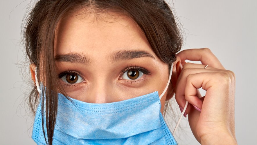 Un laboratoire près de Saint-Etienne a été certifié pour tester l'efficacité des masques chirurgicaux en utilisant de l'aérosol pathogène, une expertise seulement réalisée dans quelques pays