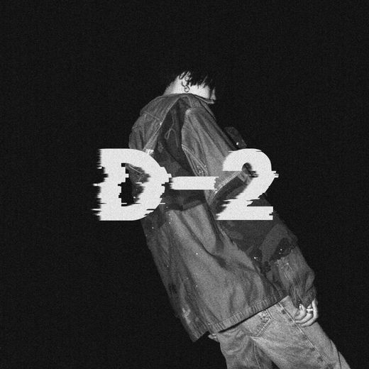 Suga a lancé sa mixtape "D-2" au mois de mai.