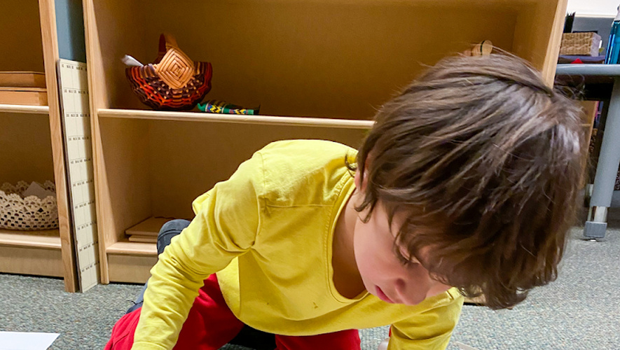 Julie Gibergue qui dirige Potentiel Montessori propose des stages pour enfants cet été.
