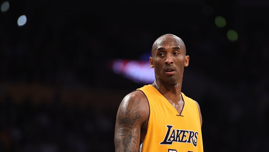 Kobe Bryant, mort dans un accident d'hélicoptère en janvier dernier, sera parmi les trois vedettes de la NBA à figurer sur la jaquette du jeu vidéo "NBA 2K21"