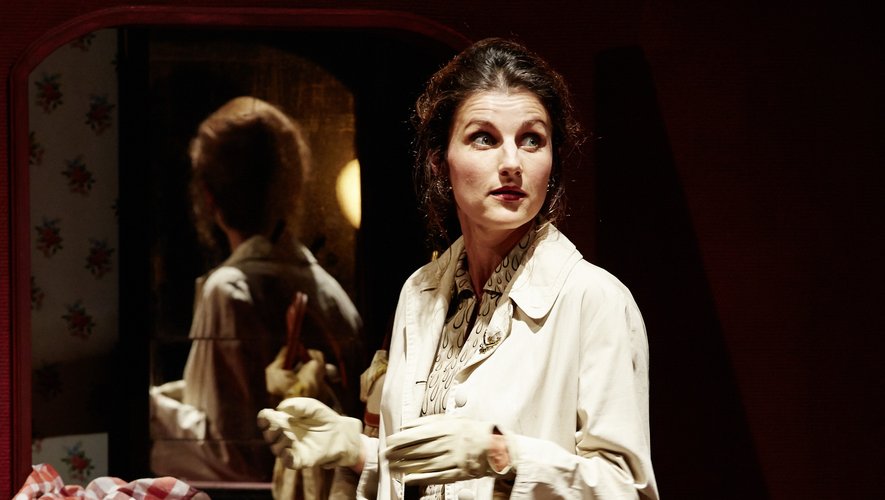 Elle avait déjà joué à Figeac, dans Le Malentendu de Camus, en 2013, lors du festival de théâtre.	