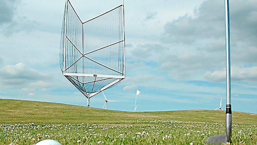 Le terrain de golf cross comprendra neuf buts. Il sera praticable non loin de la Graufesenque en bord de Tarn. Sa date ouverture n’est pas connue.