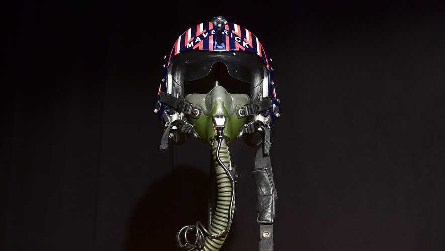 L'authentique casque de pilote de chasse utilisé par Tom Cruise dans "Top Gun" est estimé à quelque 70.000 dollars.