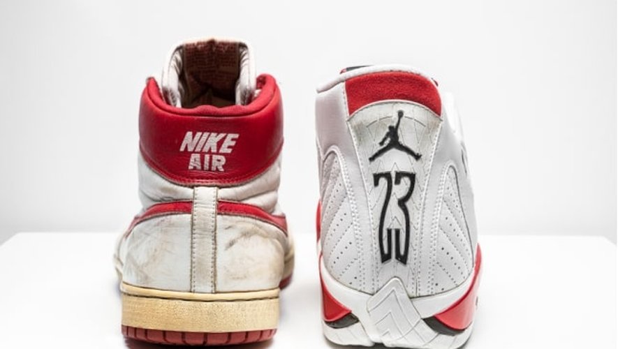 Christie's met aux enchères une paire de Nike Air Ship (1984) portée par Michael Jordan à l'occasion de sa vente en ligne "Original Air".