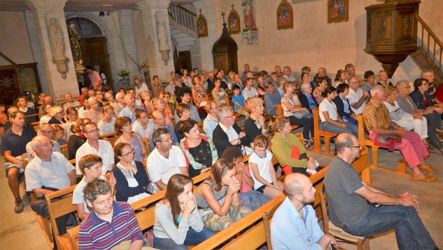 Cela fait plusieurs années que l’association organise des concerts (comme ici le 18 aout 2017) pour la sauvegarde de l’église Saint Denis de Cougousse.