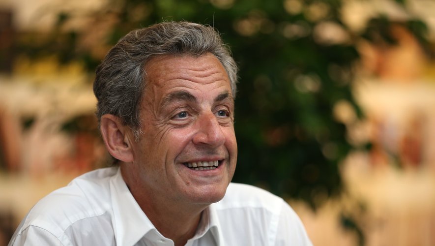 Nicolas Sarkozy reste en tête du classement des meilleures ventes de livres.