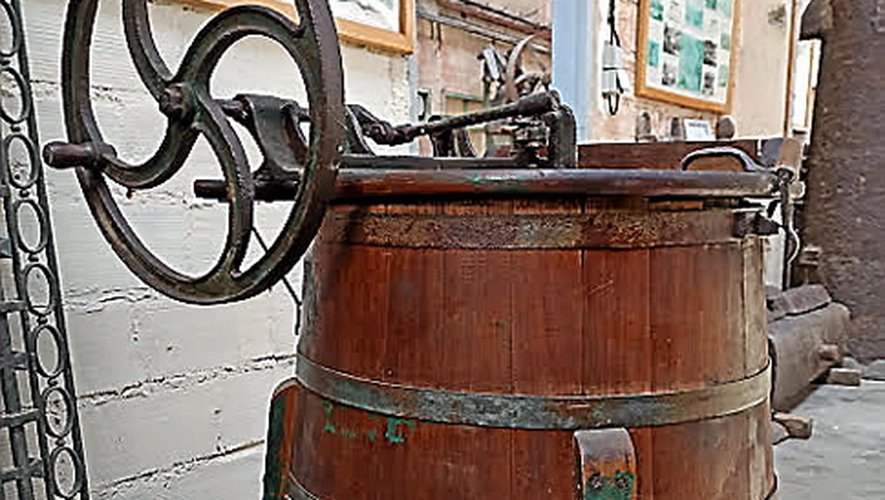 Machine à laver en bois version 1930