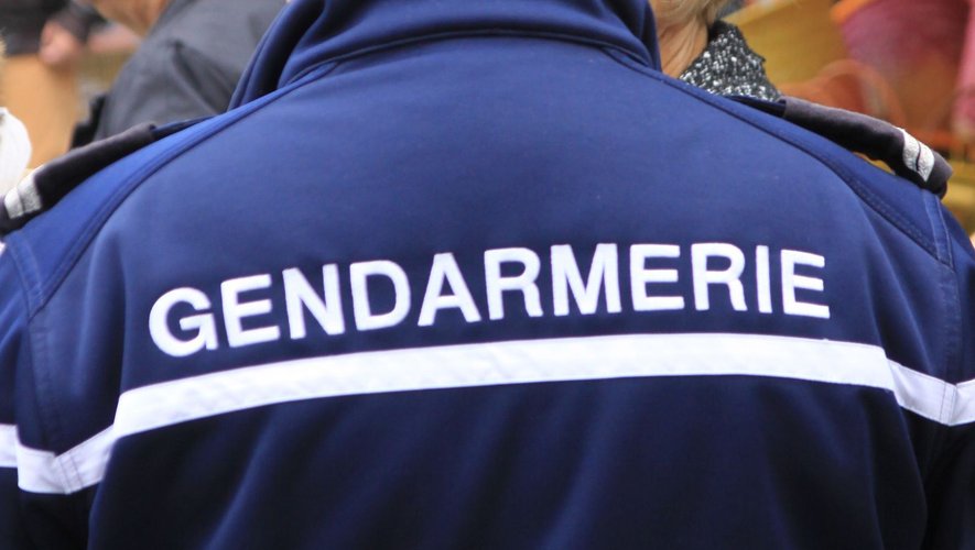 Les techniciens de l'identification criminelle de la gendarmerie de Rodez se sont  déplacés sur les lieux.