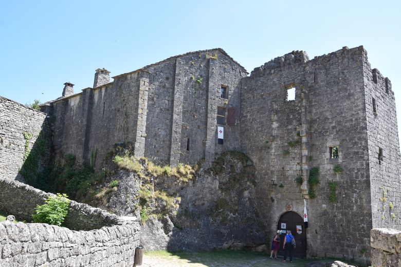 La Couvertoirade, cité médiévale hors du temps