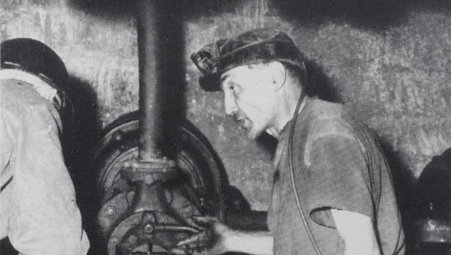 Elie Delagnes en 1955 à la station de pompage de la mine du Fraysse (Cransac). /Photo collec. Aspibd.