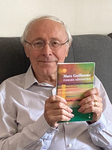 Marc Guillaume, professeur d’économie, éditeur et auteur., avec son nouvel ouvrage.