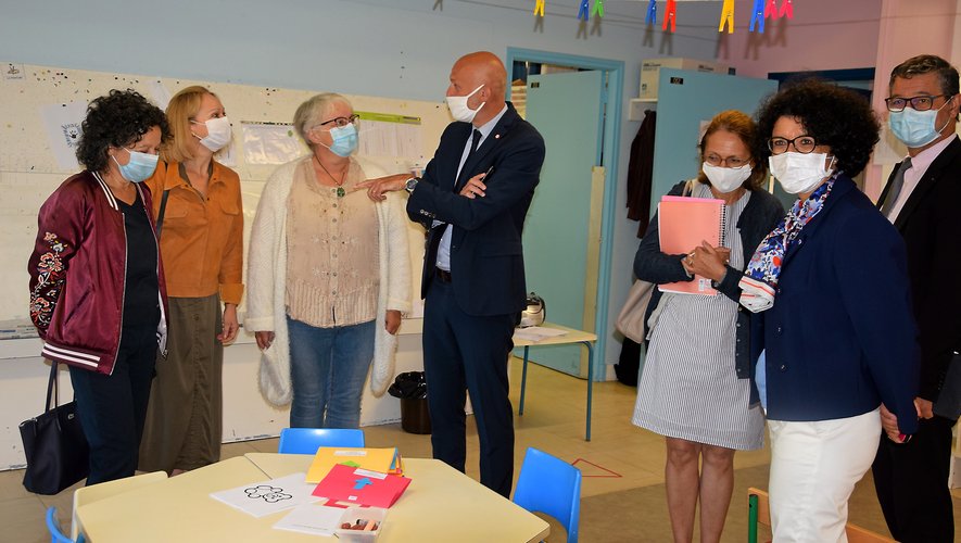 Annick Longer, directrice de l’école de Cardaillac, a reçu hier les visites d’Armelle Fellahi, Stéphane Mazars et Fabienne Castagnos.