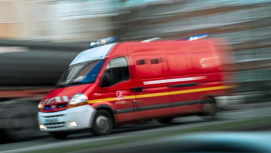 Les deux victimes ont été légèrement blessées et conduites à l’hôpital de Villefranche-de-Rouergue.