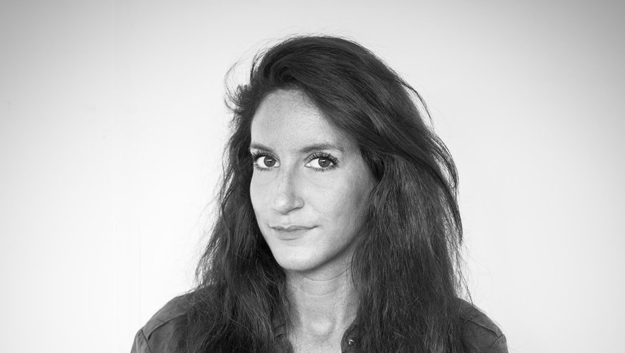 Magali Moulinet-Govoroff, journaliste mode à L'Obs et auteure de l'ouvrage "Mode Manifeste - S'habiller autrement".