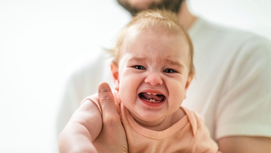Bébé : soulager les poussées dentaires 