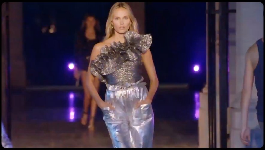 Paris Modes Insider revient sur les collections printemps-été 2021 présentées dans le cadre de la Fashion Week de Paris.