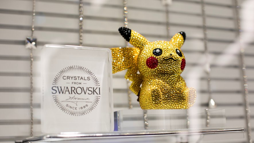 Pikachu, célèbre créature du jeu vidéo "Pokemon" s'invite régulièrement dans l'univers du luxe