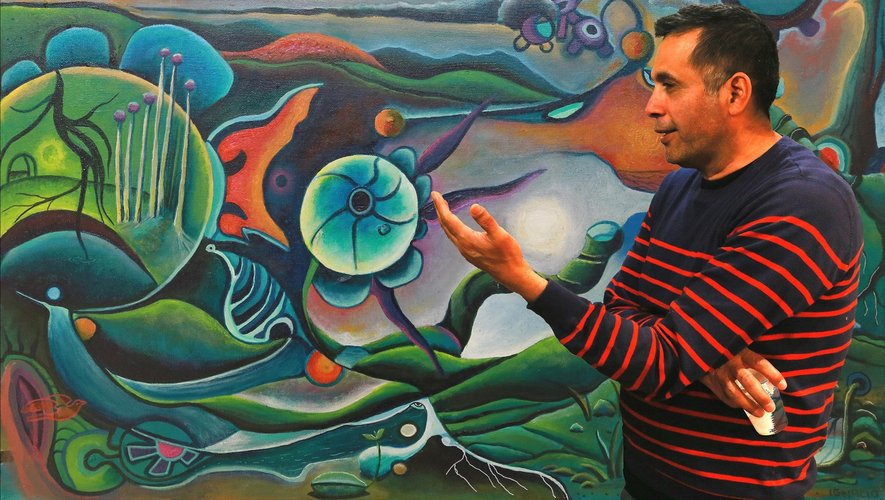 Le peintre Ignacio Gonzales, bien connu des Villefranchois, anime l’atelier "Crieursde couleurs".