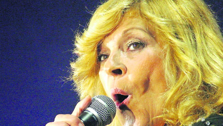 Nicoletta début juillet 2008 lors de "Tout le monde chante".