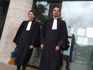 Maîtres Jammes et Flavier, respectivement défenseursdes parties civileset de l’accusé.